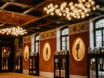 Vignamaggio Ballroom Portrait Empty