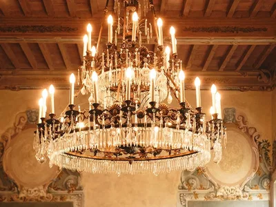 Villa Petriolo Chandelier