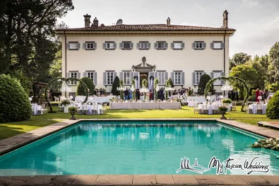 Villa Donati Facade Day