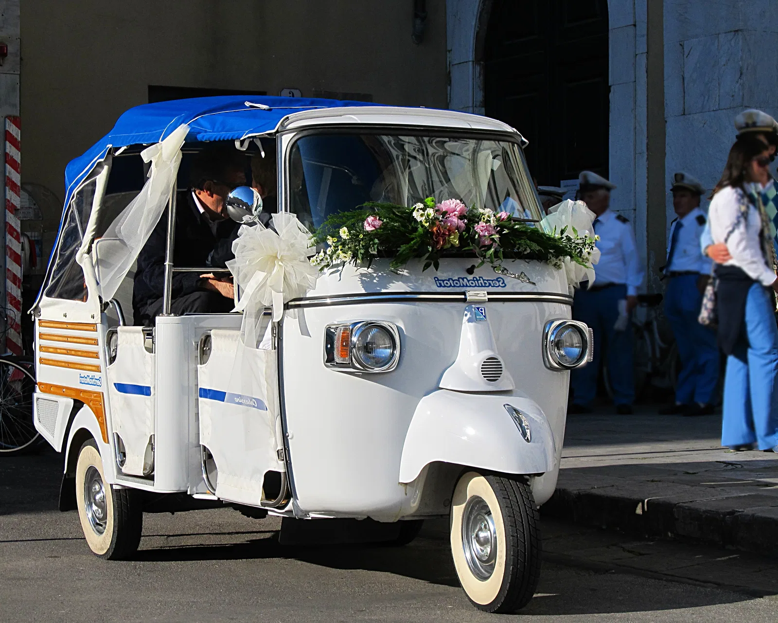 Services Wedding On Three Wheels