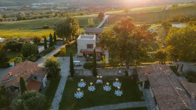 Borgo Corsignano Garden Between Scuola And Limonaia