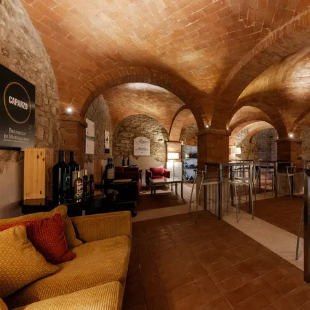 Borgo del Vino Enoteca Cisterna