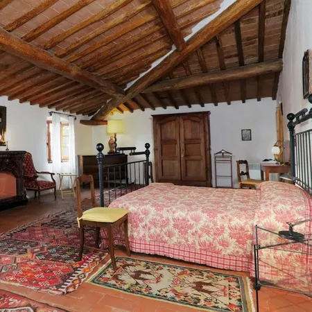 Villa Il Poggio Bedroom