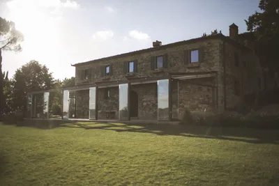 Le Filigare Lawn