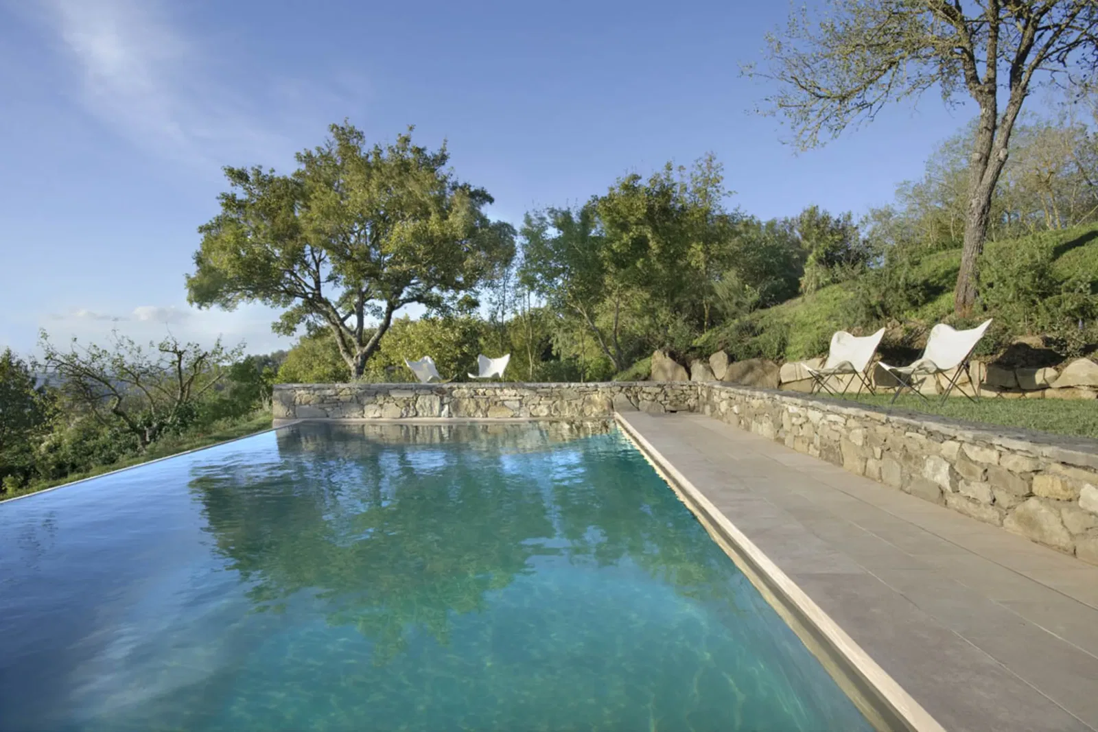 Monteverdi Outdoor Infinity Pool