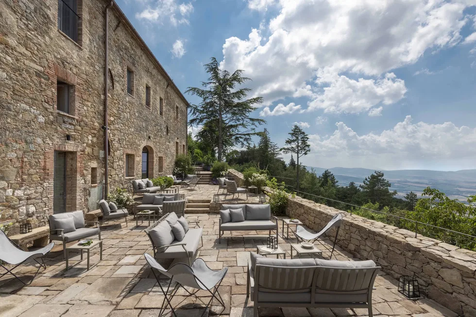 Monteverdi Lobby Outdoor Seating