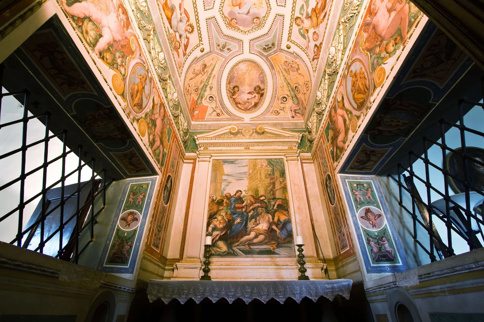 Tenuta di Artimino la Ferdinanda Frescos