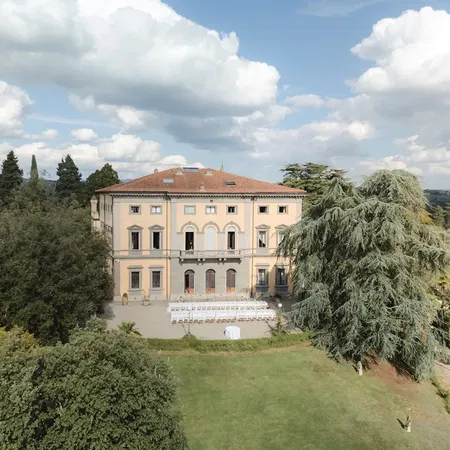 Tenuta di Monaciano Facade