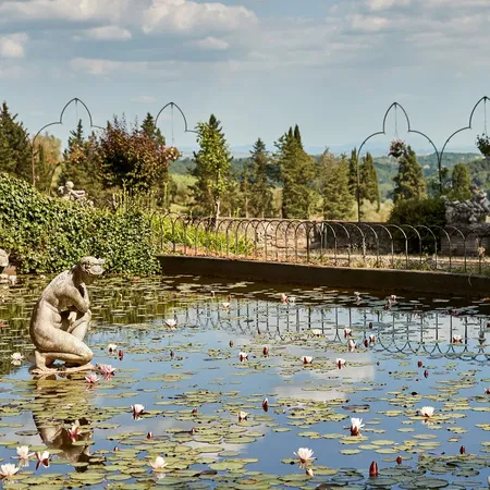 Tenuta di Monaciano Pond