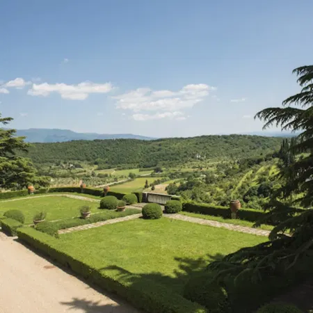 Tenuta la Cona Lawn For Al Fresco Dining