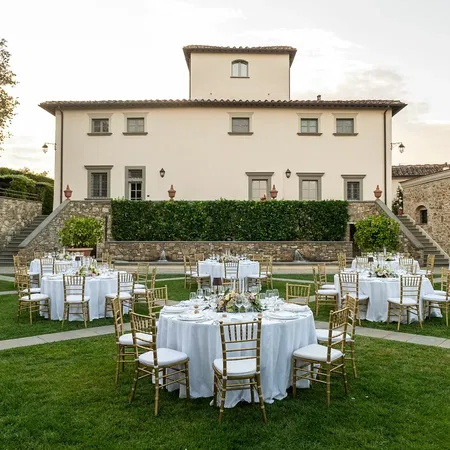 The Painter S Retreat Dinner Setup