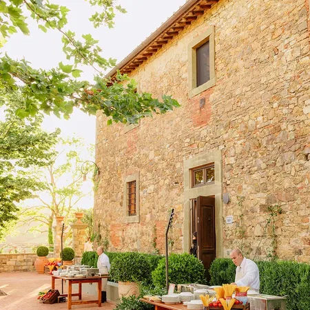 Vignamaggio Courtyard Buffet