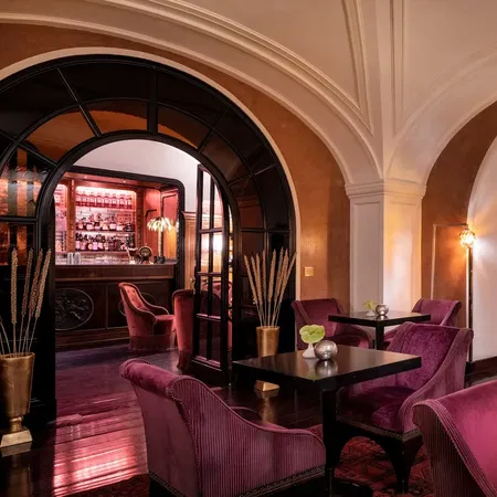 Villa Cora Il Salotto del Santa Cocktail Club