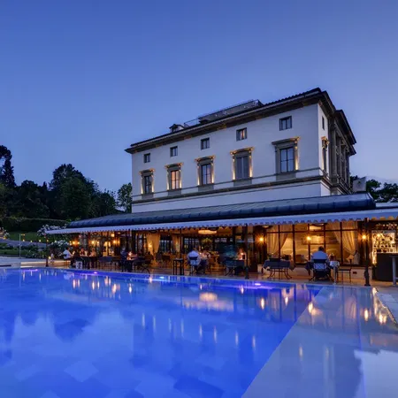 Villa Cora Pool