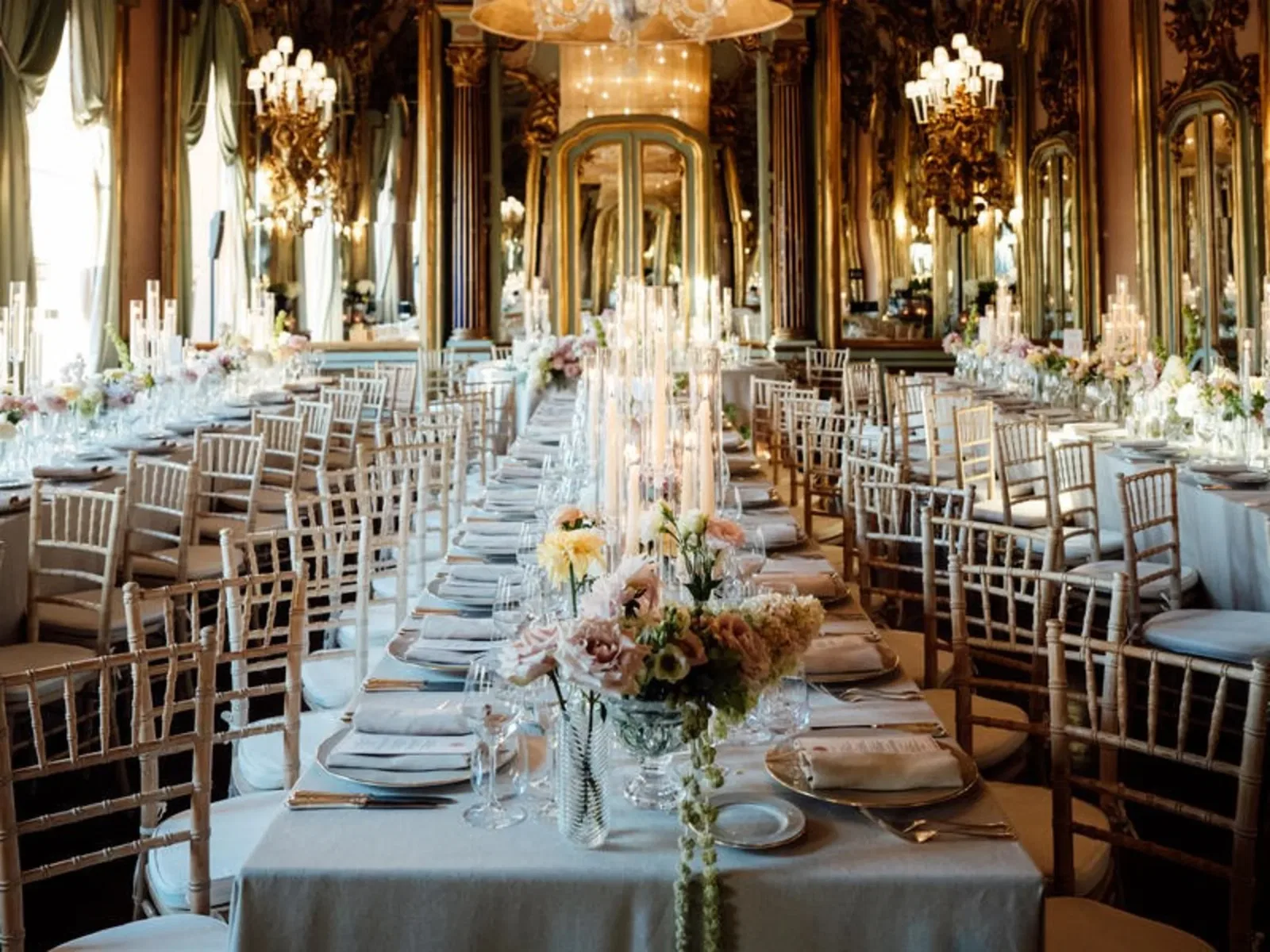 Villa Cora Reception Tables