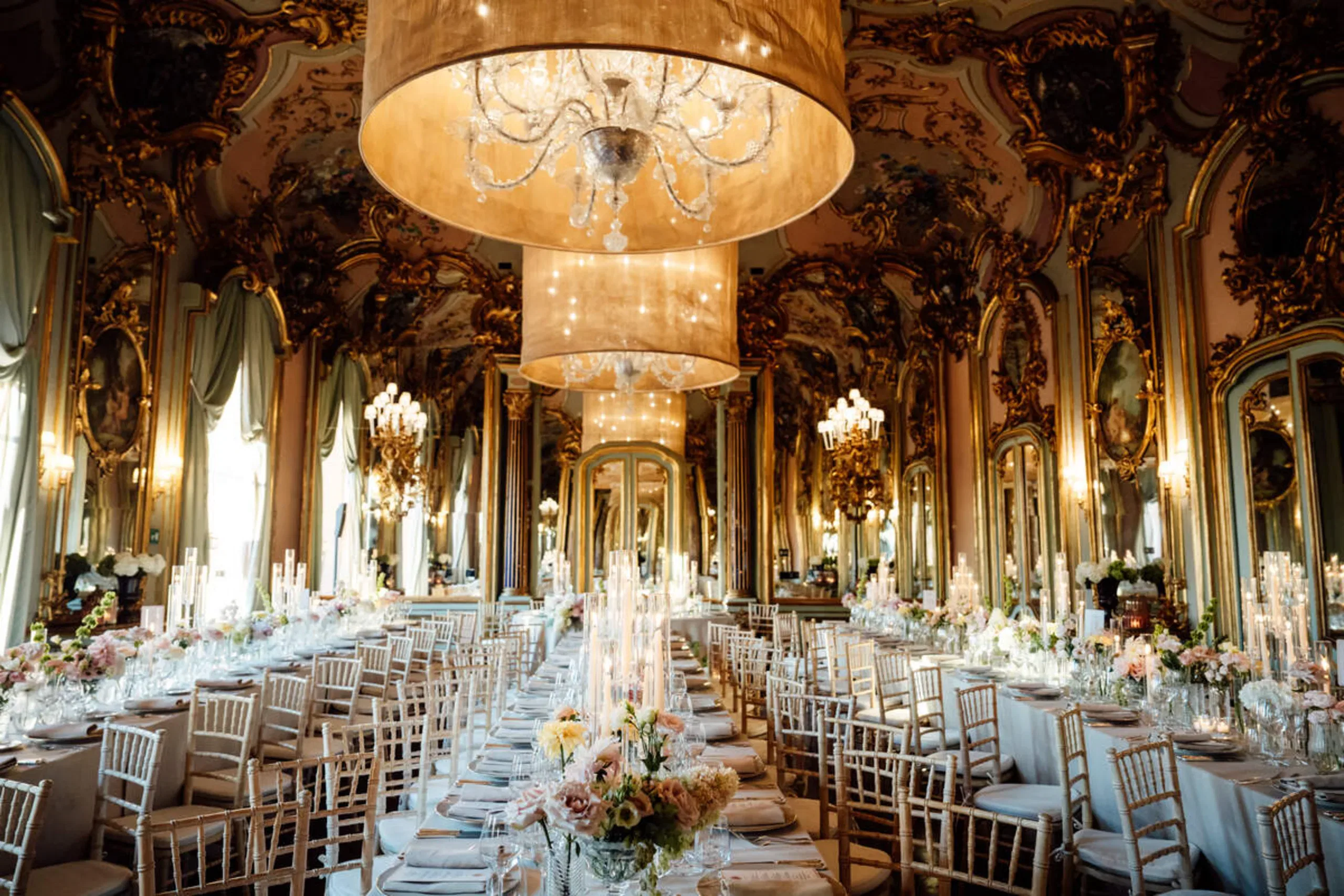 Villa Cora Reception Tables