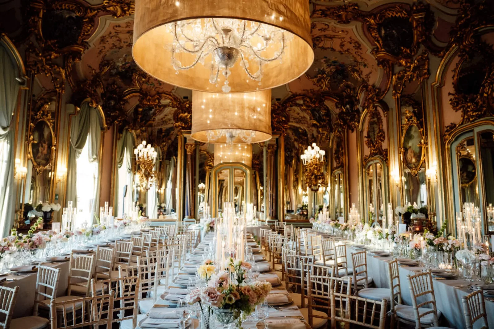 Villa Cora Reception Tables