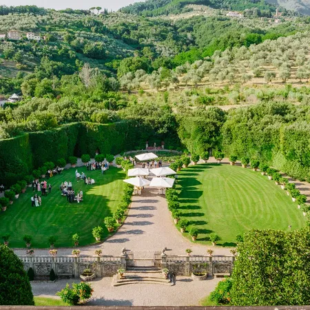 Villa Grabau Aerial View of The Park