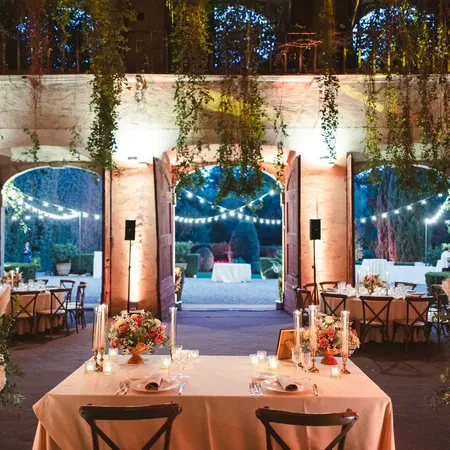 Villa Grabau Limonaia Tables