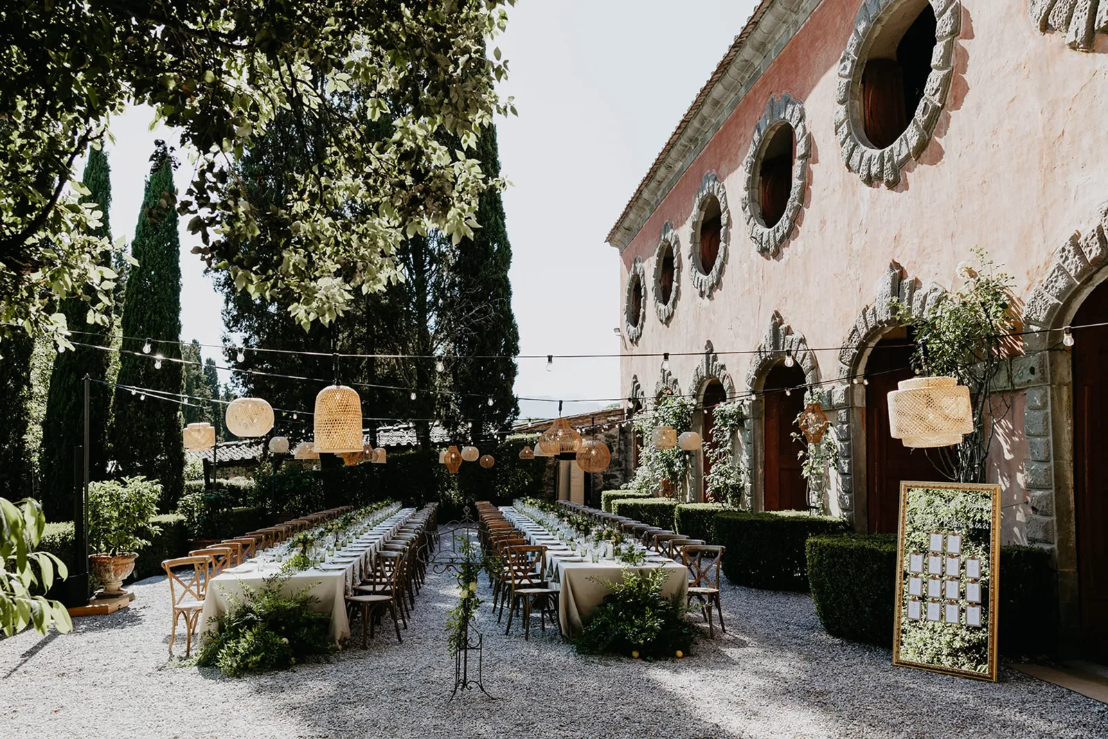 Villa Grabau Table Setup Outside The Limonaia