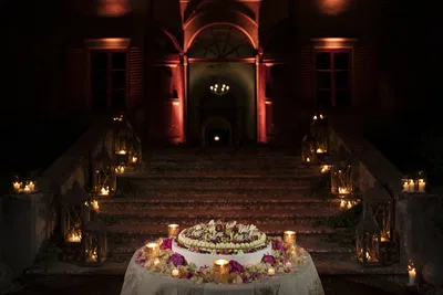 Villa Medicea di Lilliano Cake In Front of The Stairs