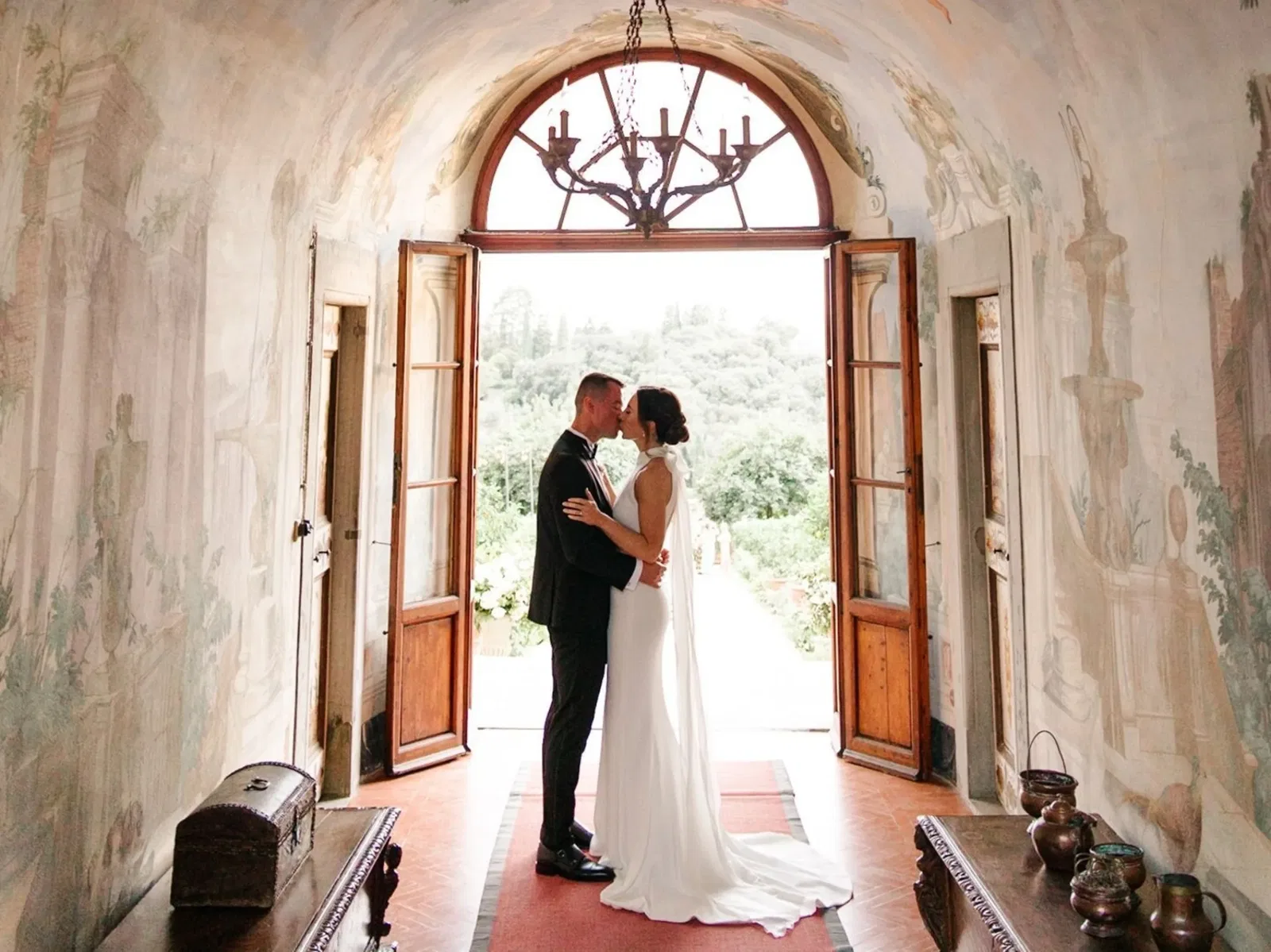 Villa Medicea di Lilliano Frescoed Kiss