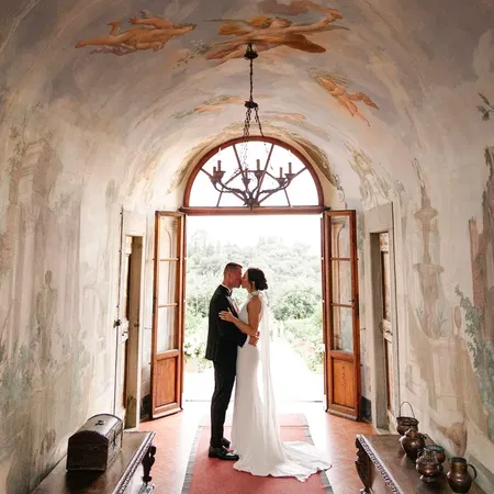 Villa Medicea di Lilliano Frescoed Kiss